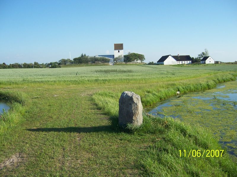 Fil:HorneKirke og Tornbyvej16 2007.jpg