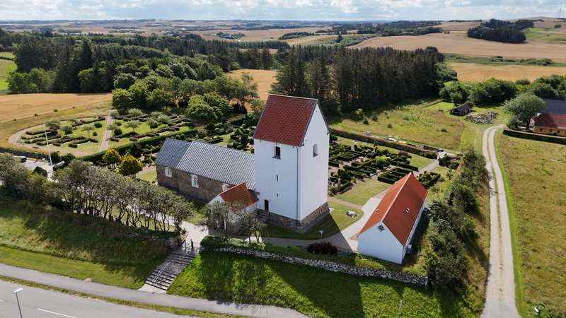 Fil:2025HorneKirke02.png